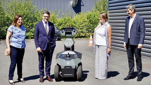 Besichtigung des Unternehmens NGX Robotics Besichtigung des Unternehmens NGX Robotics