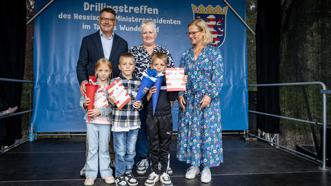 Ministerpräsident Rhein beim Drillingstreffen 2025