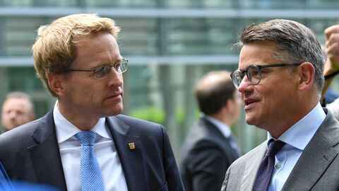 Ministerpräsident Boris Rhein und Ministerpräsident Daniel Günther bei der letzten Ministerpräsidentenkonferenz im Juni in Berlin.