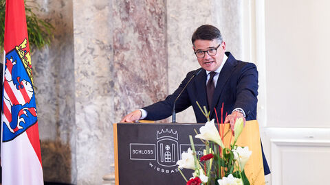 Boris Rhein spricht auf dem Empfang für das Hessische Consular Corps