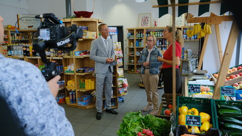 Staatsminister Axel Wintermeyer auf Sommerreise zun den Finalisten des Demografie-Preises 2022